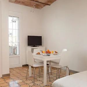 Barnapartments Basic Gracia Apartamento
